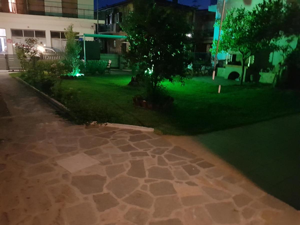 Magdalinos Apartments Nea Skioni Ngoại thất bức ảnh